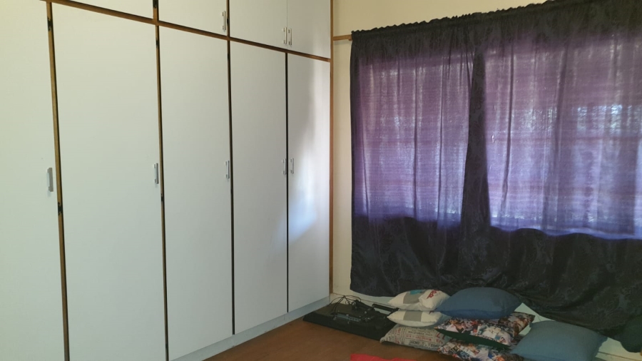  Bedroom Property for Sale in Casseldale Gauteng