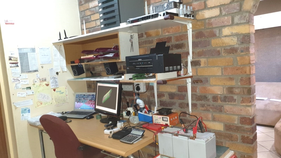  Bedroom Property for Sale in Casseldale Gauteng