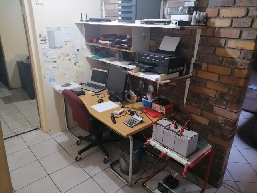  Bedroom Property for Sale in Casseldale Gauteng