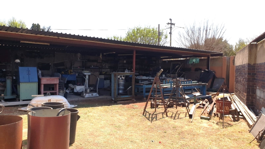  Bedroom Property for Sale in Casseldale Gauteng