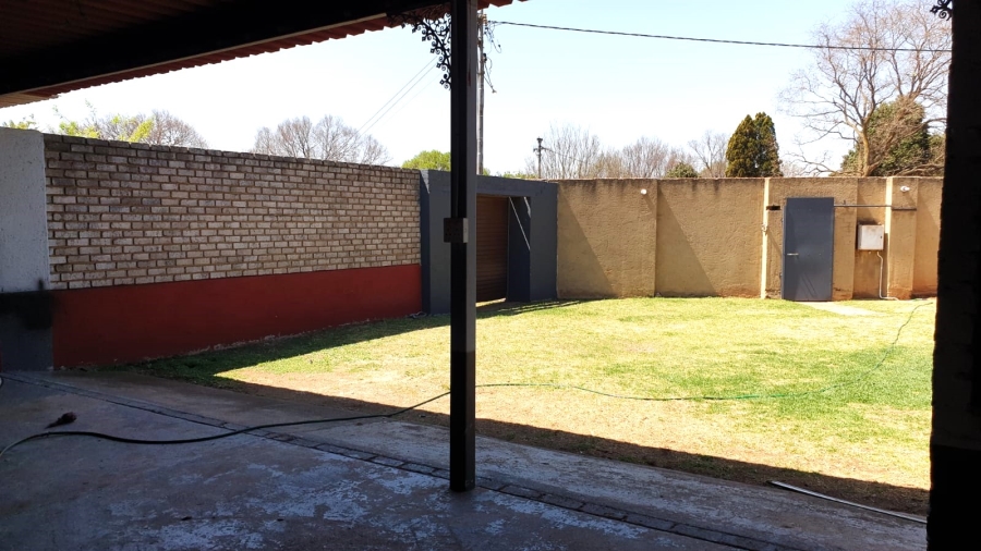  Bedroom Property for Sale in Casseldale Gauteng