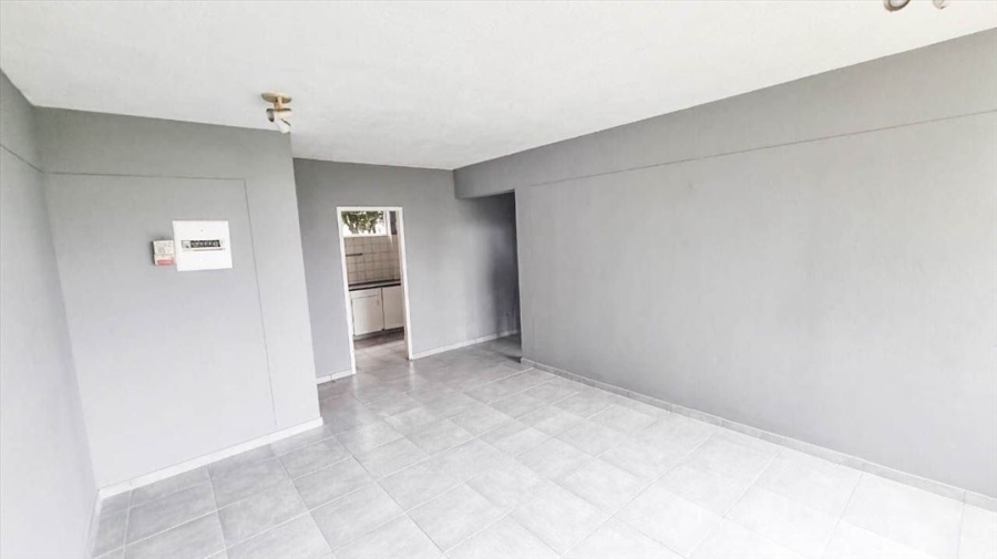 1 Bedroom Property for Sale in Bonaero Park Gauteng