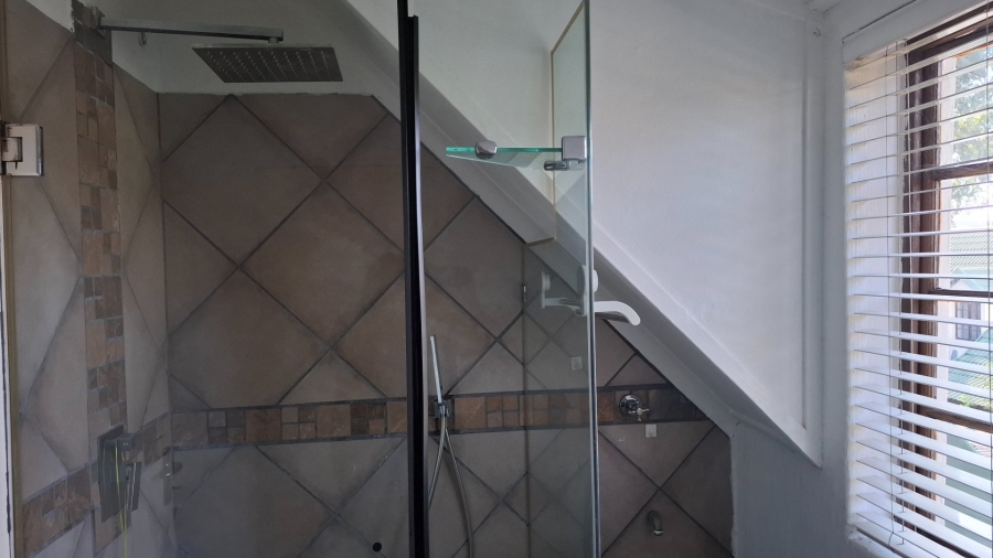  Bedroom Property for Sale in Halfway Gardens Gauteng