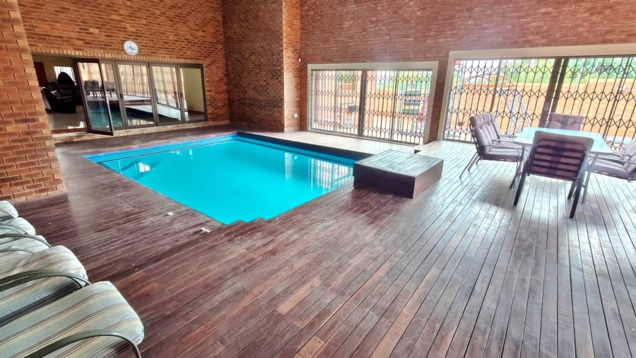 6 Bedroom Property for Sale in Vaal Marina Gauteng