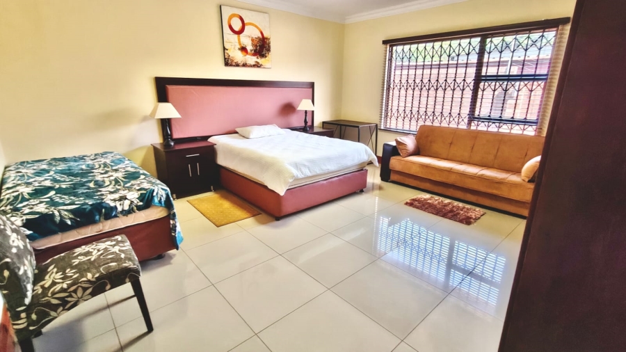 6 Bedroom Property for Sale in Vaal Marina Gauteng