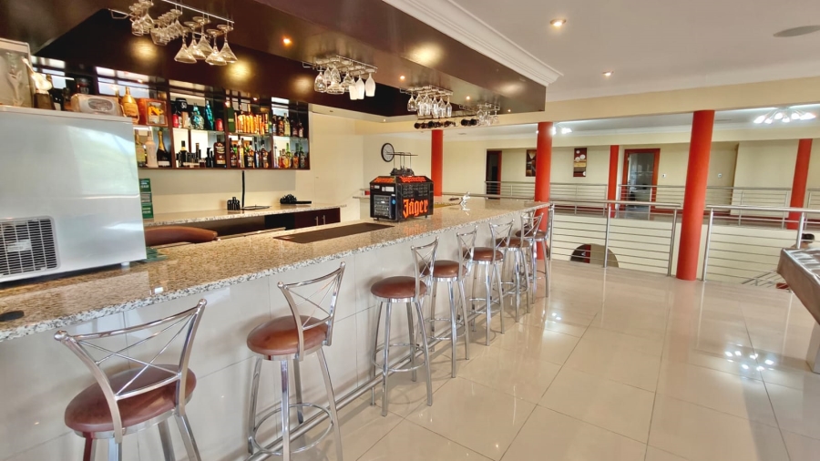 6 Bedroom Property for Sale in Vaal Marina Gauteng