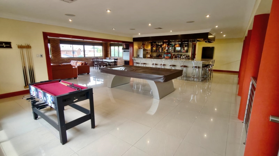 6 Bedroom Property for Sale in Vaal Marina Gauteng