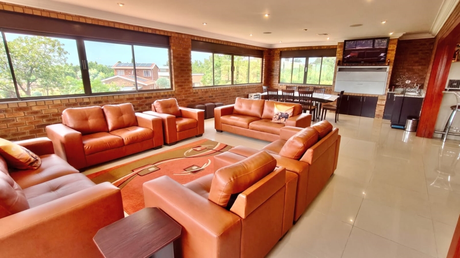 6 Bedroom Property for Sale in Vaal Marina Gauteng