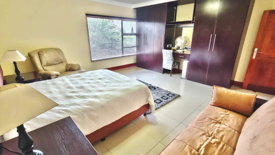 6 Bedroom Property for Sale in Vaal Marina Gauteng
