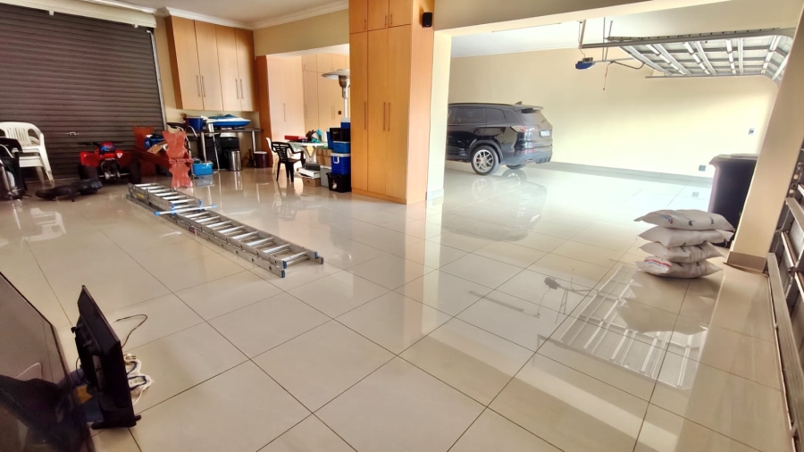 6 Bedroom Property for Sale in Vaal Marina Gauteng