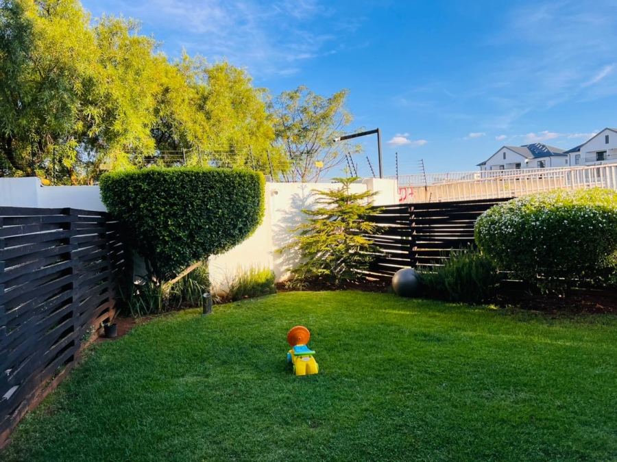 3 Bedroom Property for Sale in Greenstone Hill Gauteng