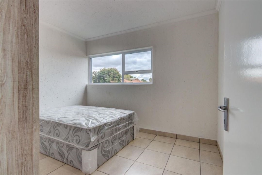 2 Bedroom Property for Sale in Birchleigh Gauteng