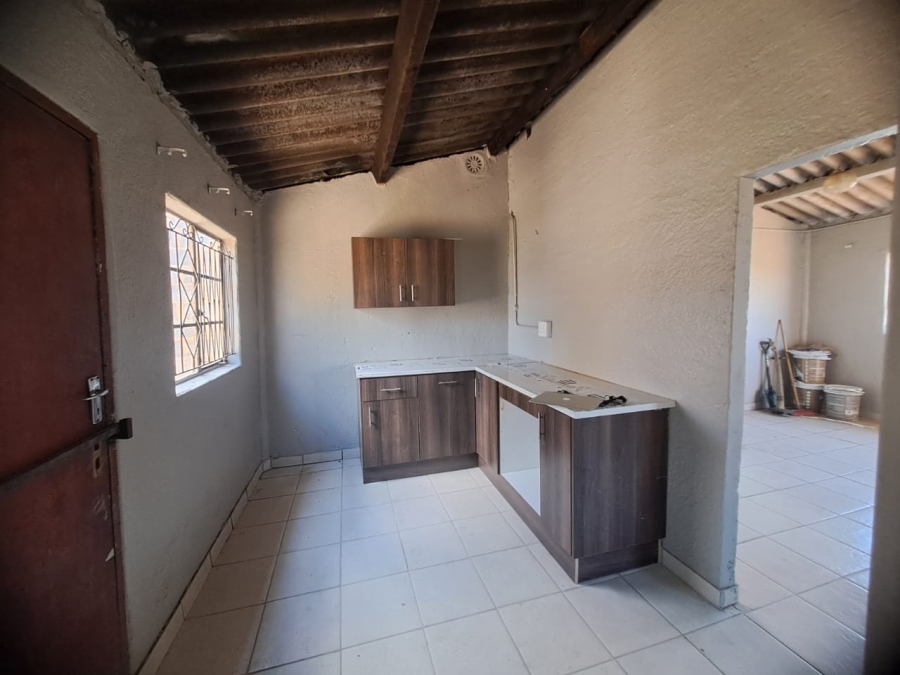 To Let 1 Bedroom Property for Rent in Daveyton Gauteng