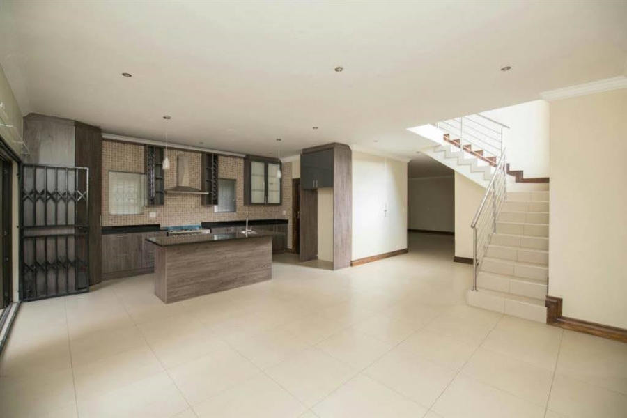 To Let 4 Bedroom Property for Rent in Waterkloof Ridge Gauteng