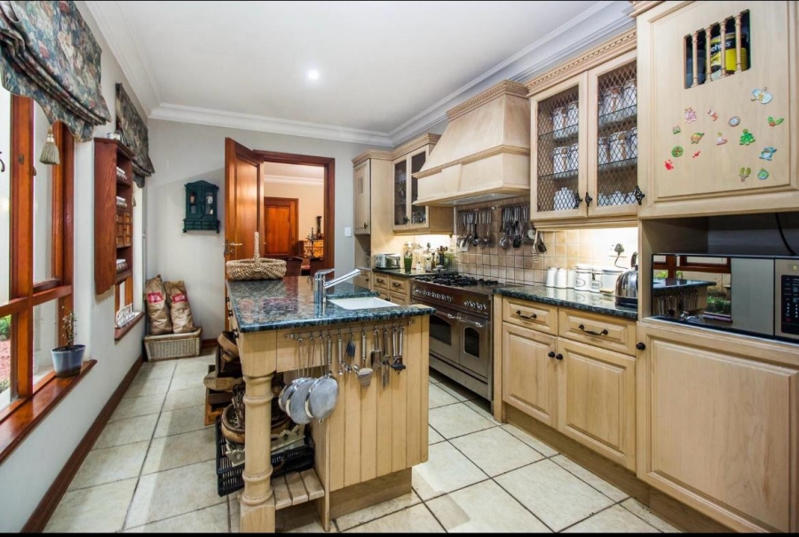 4 Bedroom Property for Sale in Woodhill Estate Gauteng