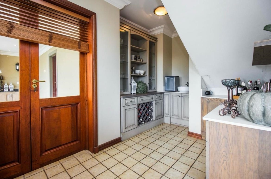 4 Bedroom Property for Sale in Woodhill Estate Gauteng