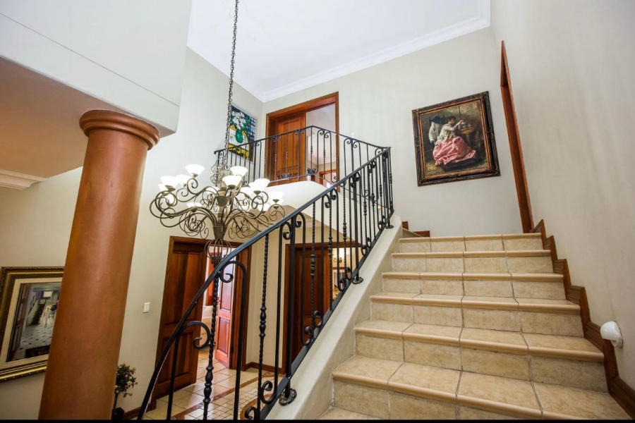 4 Bedroom Property for Sale in Woodhill Estate Gauteng