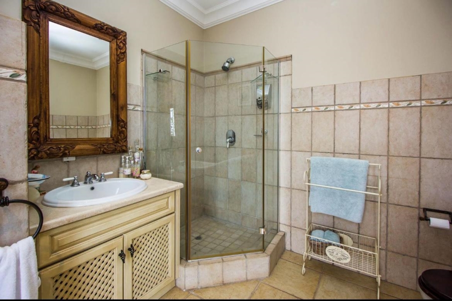 4 Bedroom Property for Sale in Woodhill Estate Gauteng