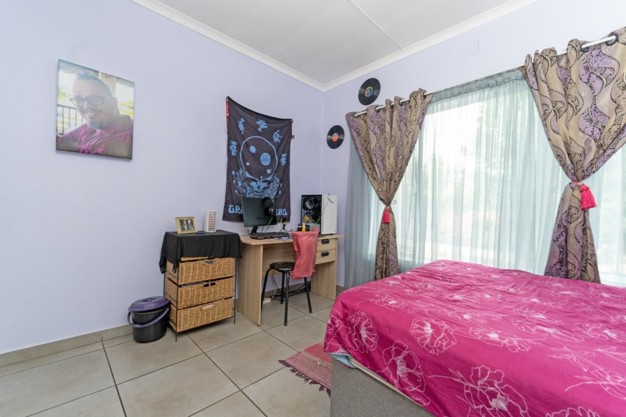 2 Bedroom Property for Sale in Marlands Gauteng