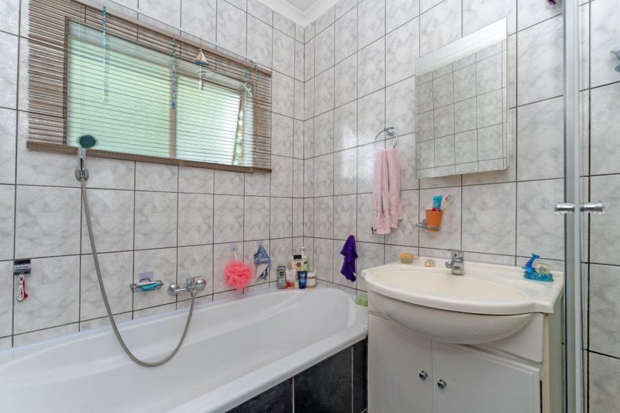 2 Bedroom Property for Sale in Marlands Gauteng