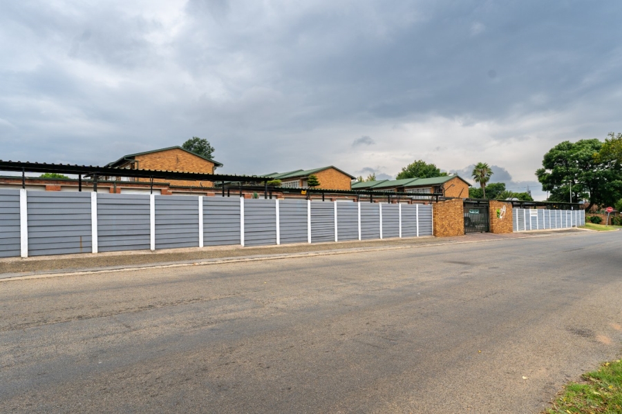 2 Bedroom Property for Sale in Marlands Gauteng
