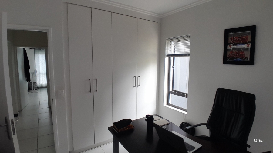 To Let 2 Bedroom Property for Rent in Barbeque Downs Gauteng