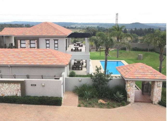 To Let 2 Bedroom Property for Rent in Barbeque Downs Gauteng