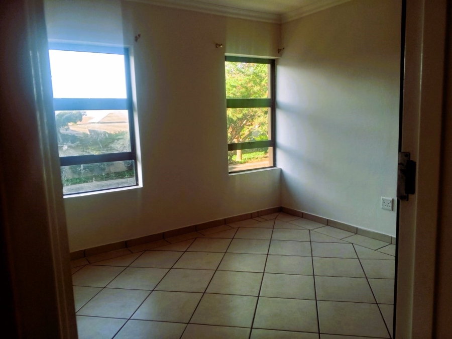 6 Bedroom Property for Sale in Kosmosdal Gauteng
