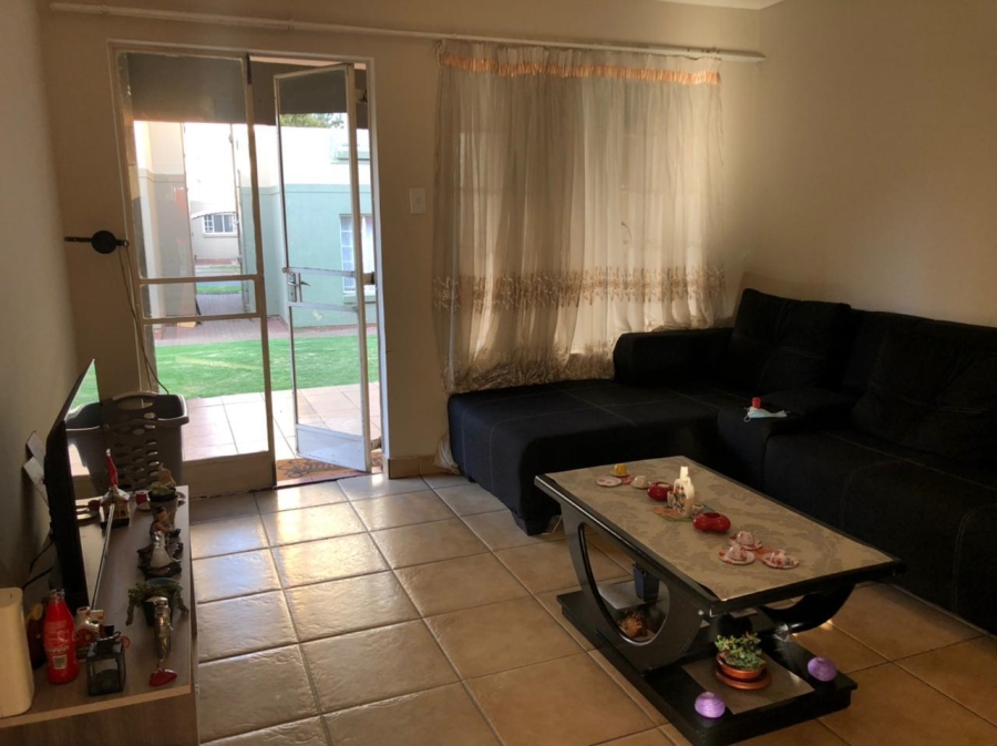 3 Bedroom Property for Sale in Meredale Gauteng