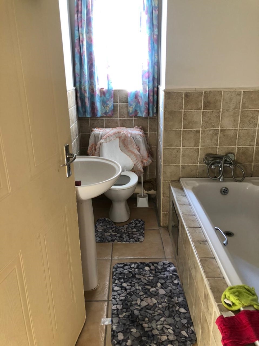 3 Bedroom Property for Sale in Meredale Gauteng