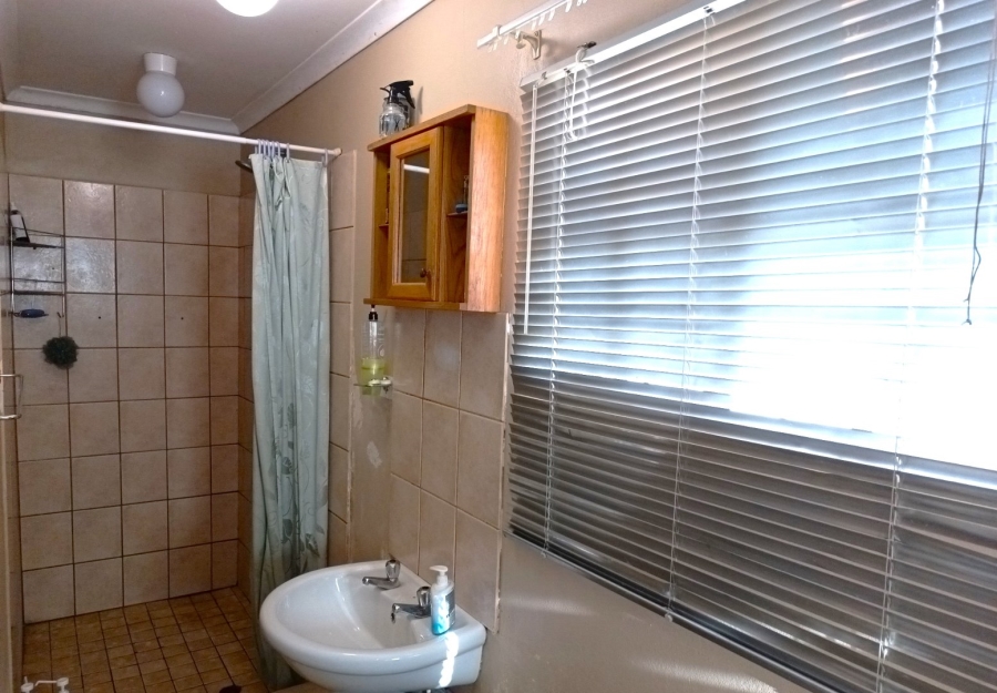 Commercial Property for Sale in Agricultural Holding 475 Gauteng