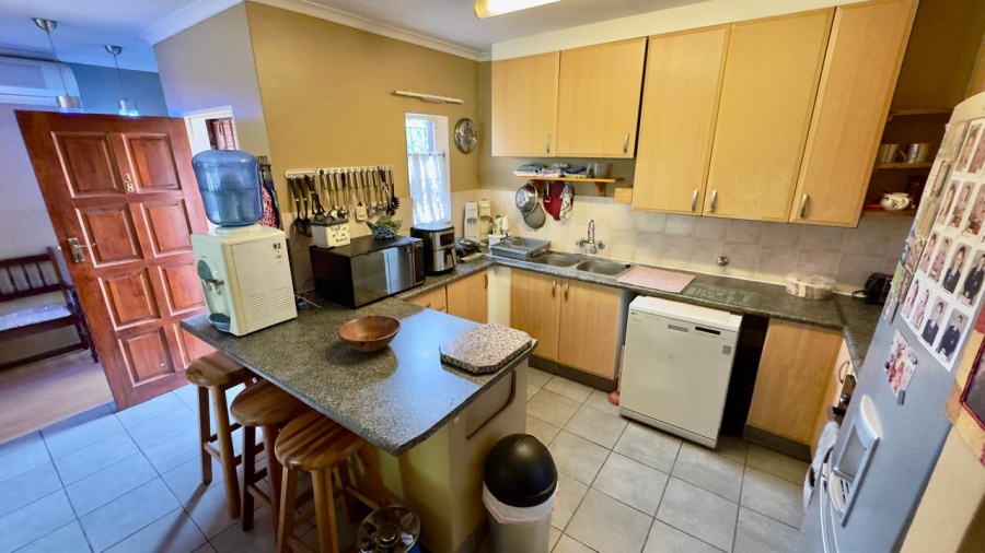 3 Bedroom Property for Sale in Amberfield Crest Estate Gauteng