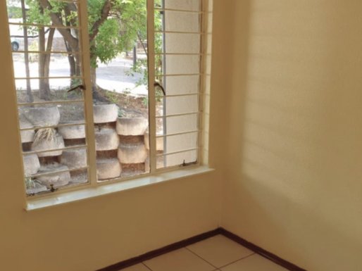 To Let 2 Bedroom Property for Rent in Sonneglans Gauteng