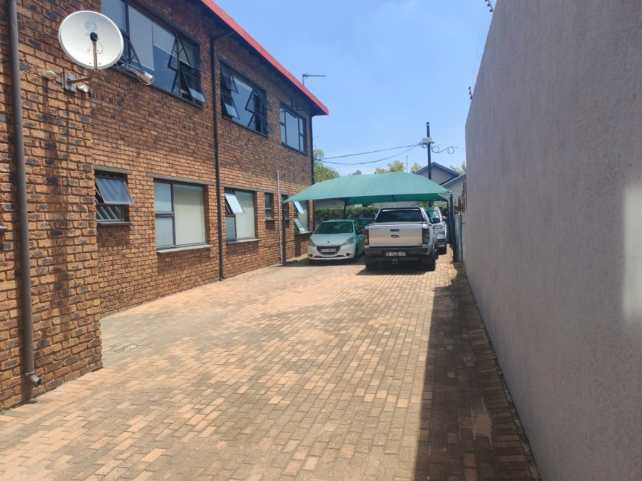 To Let commercial Property for Rent in Farrar Park Gauteng