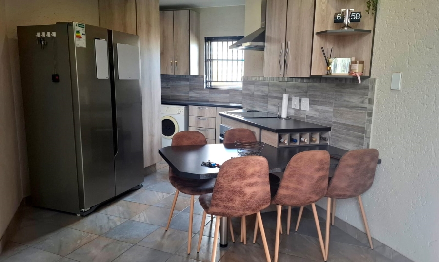 4 Bedroom Property for Sale in Vlakfontein Gauteng
