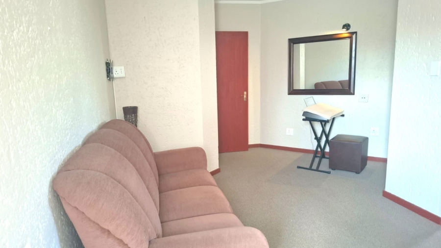 4 Bedroom Property for Sale in Vlakfontein Gauteng