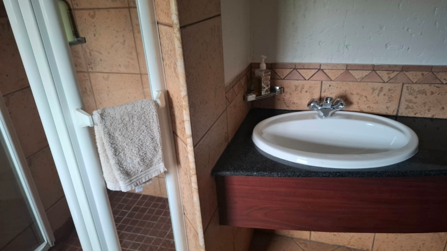 4 Bedroom Property for Sale in Vlakfontein Gauteng