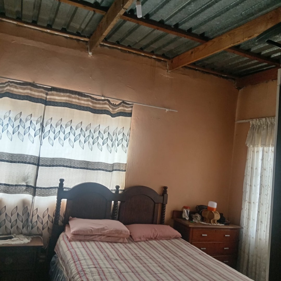 2 Bedroom Property for Sale in Moleleki Gauteng