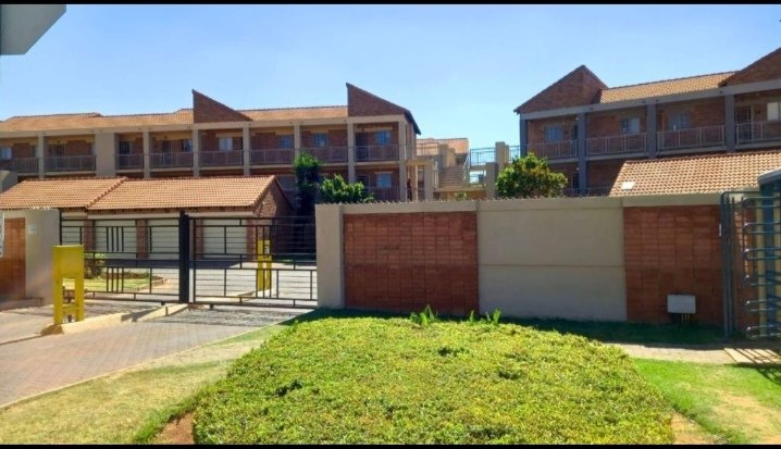 To Let 2 Bedroom Property for Rent in The Orchards Gauteng