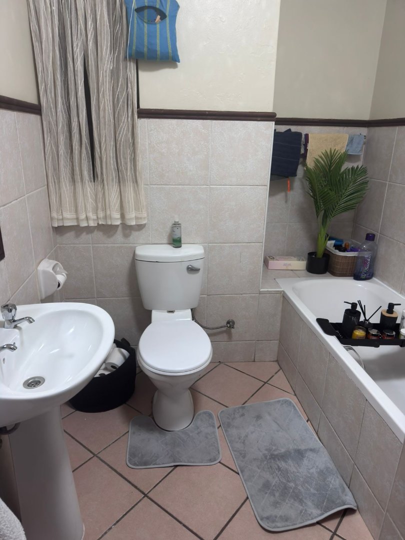 To Let 2 Bedroom Property for Rent in The Orchards Gauteng