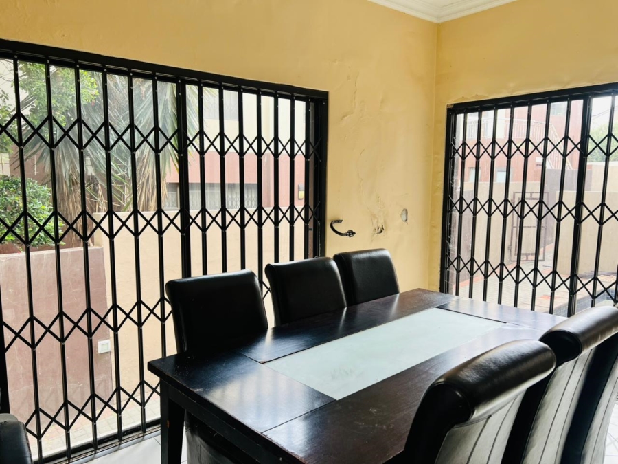 3 Bedroom Property for Sale in Greenstone Hill Gauteng