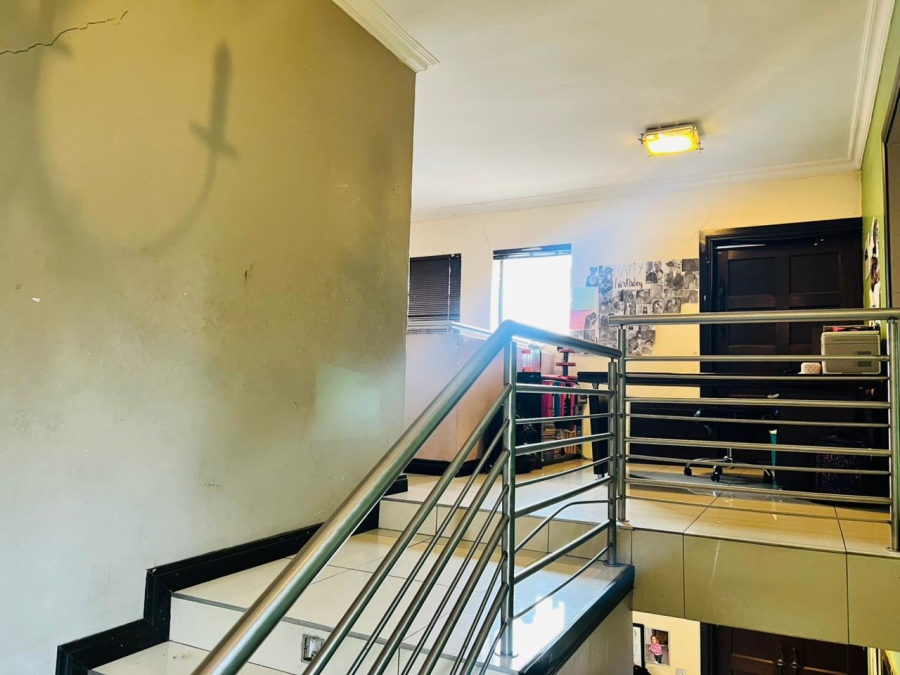 3 Bedroom Property for Sale in Greenstone Hill Gauteng