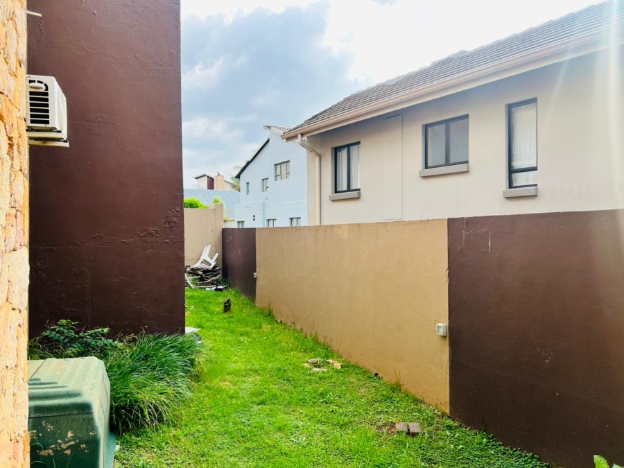 3 Bedroom Property for Sale in Greenstone Hill Gauteng