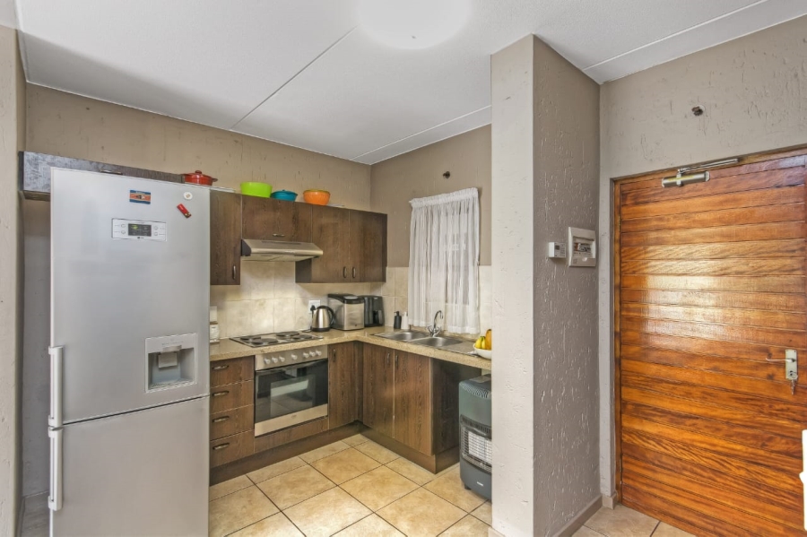 1 Bedroom Property for Sale in Douglasdale Gauteng