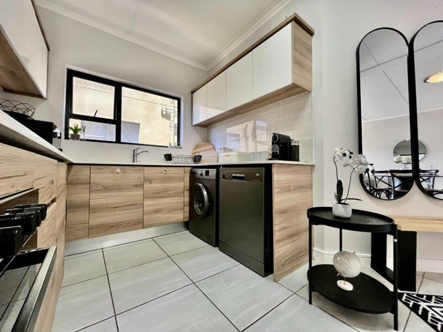 To Let 3 Bedroom Property for Rent in Waterfall Gauteng