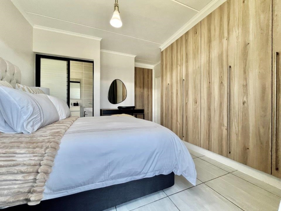 To Let 3 Bedroom Property for Rent in Waterfall Gauteng