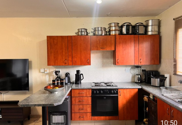 2 Bedroom Property for Sale in Greenstone Hill Gauteng