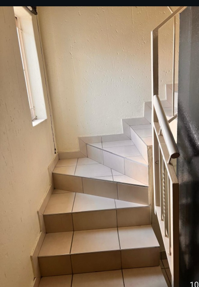 2 Bedroom Property for Sale in Greenstone Hill Gauteng