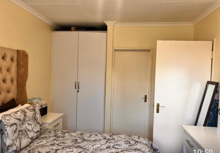 2 Bedroom Property for Sale in Greenstone Hill Gauteng