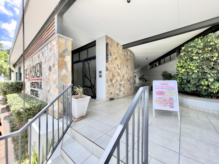 1 Bedroom Property for Sale in Crowthorne AH Gauteng